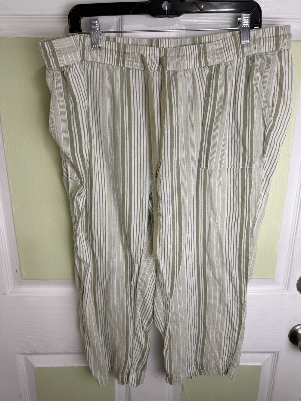 (2439) Striped Drawstring Capris - Light Olive/White, Size: XXL